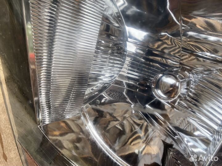 Фары mitsubishi pajero 3