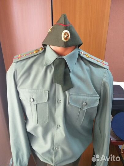 Военная форма женская