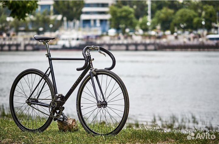 Шоссейный велосипед фикс. Fixed gear bike