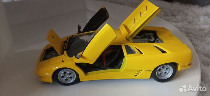 Lamborghini diablo 1 18