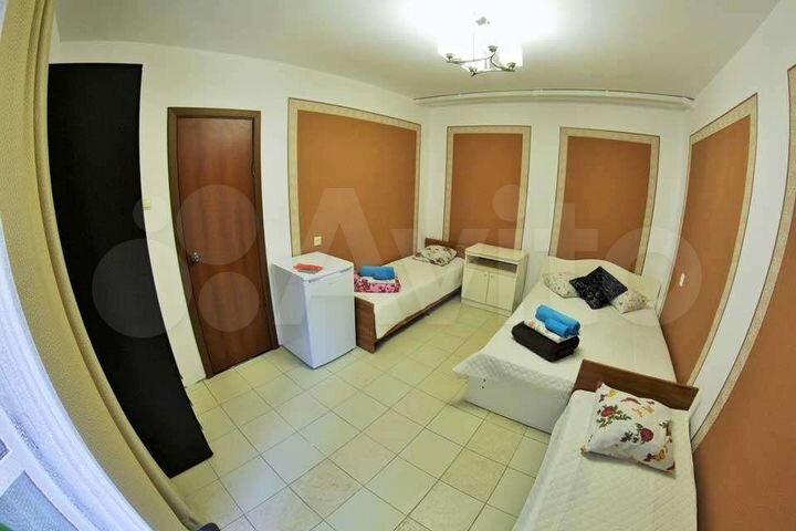 Комната 10 м² в 1-к., 1/2 эт.