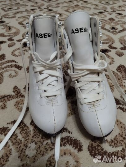 Коньки фигурные