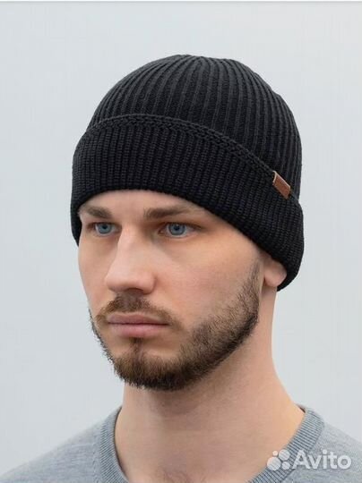 Черная шапка 