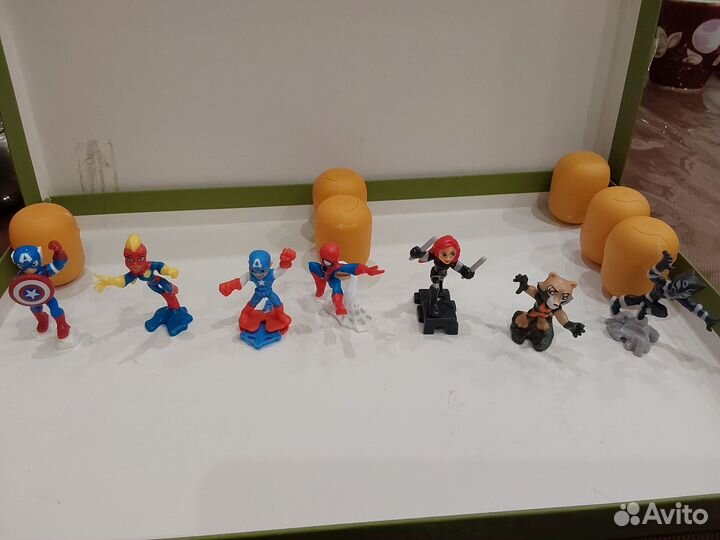 Киндер сюрприз Марвел Ракета человек паук капитан