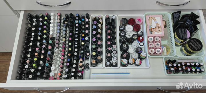 Сдам кабинет мастеру маникюра