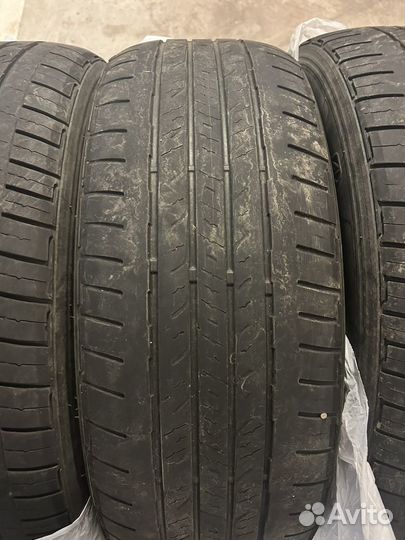 Bridgestone Dueler A/T 215/60 R17