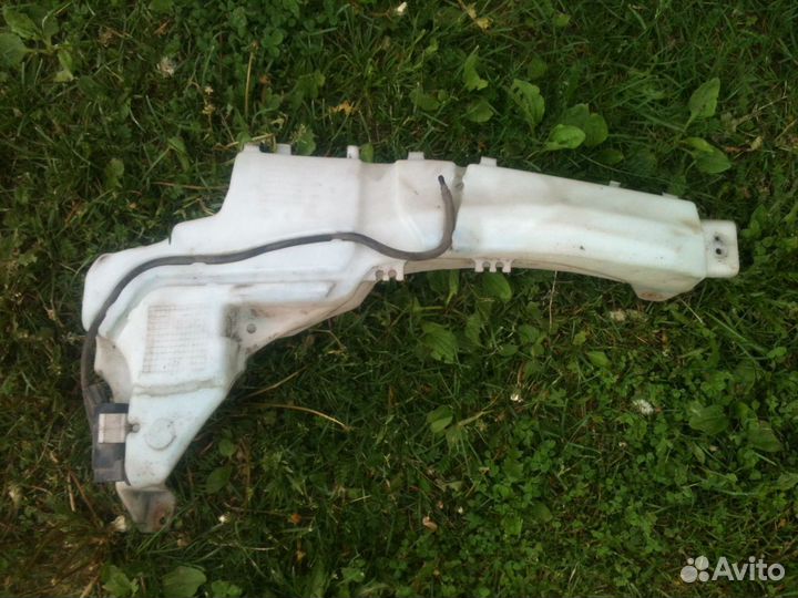 Форд Фокус 2 2007г. седан Бачок омывашки в сборе