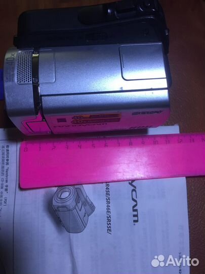 Видеокамера Sony DCR-SR46