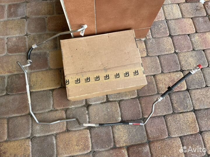 Трубка радиатора охлаждения АКПП Mercedes W204