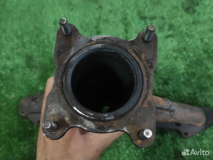 Выпускной коллектор Volvo s60 2.4