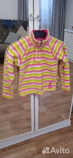 Теплая кофта для девочки