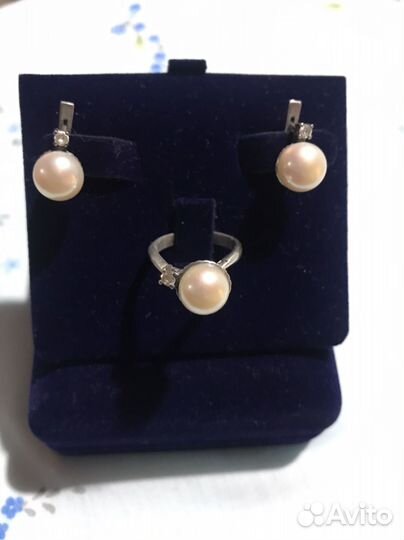 Комплект из серебра с феонитом