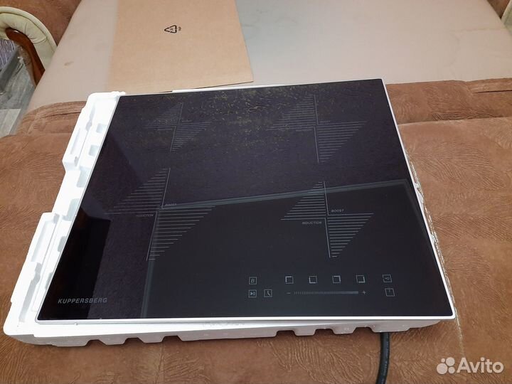 Продам Индукционную варочную печь