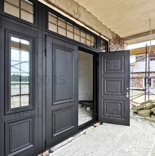 Парадная входная группа с терморазрывом для улицы