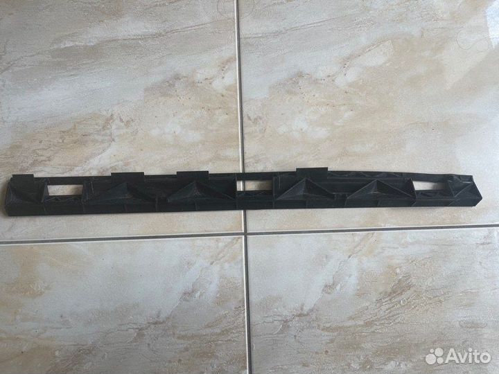 Кронштейн порога правый Mercedes Gle Class W 167 С