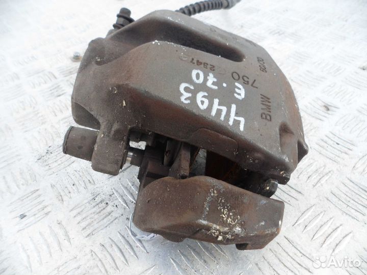 Суппорт передний правый BMW X5 E70