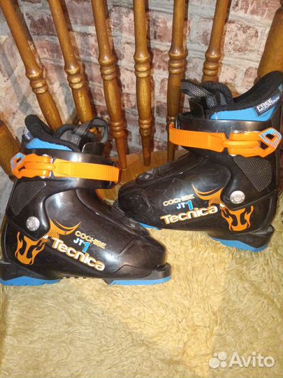 Горнолыжные ботинки детские