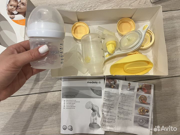 Молокоотсос medela ручной