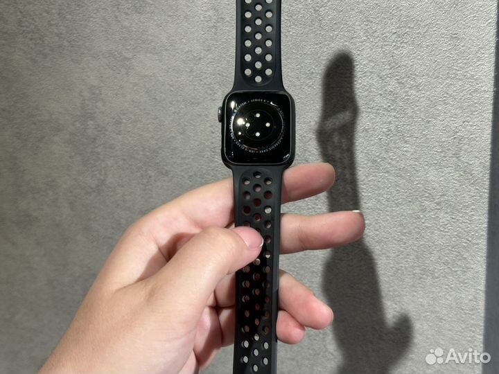 Часы Apple Watch 6 40mm Nike / оригинал