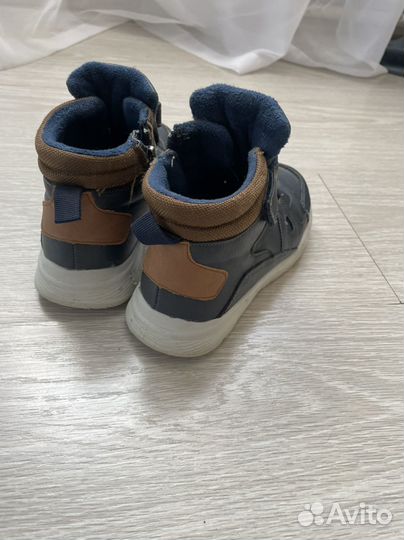 Ботинки осенние для мальчика 32