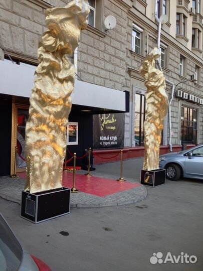 Аренда столбиков и ковровой дорожки