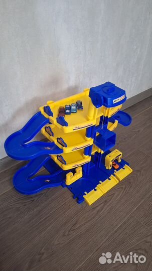 Парковка для машинок гараж с автомойкой,Полесье