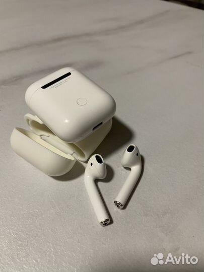 Беспроводные наушники apple airpods