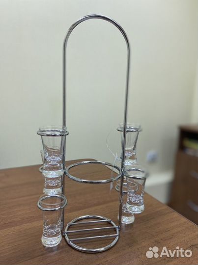 Подставка для бутылки со стопками (бар)