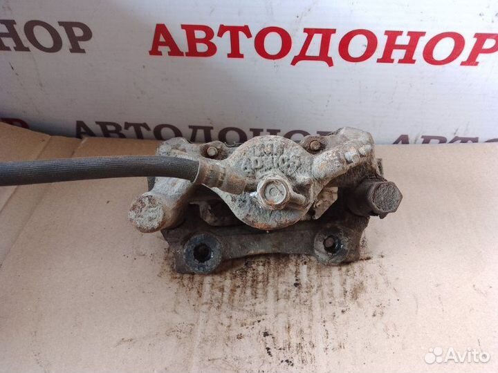 Суппорт тормозной задний левый Lexus Gs 300