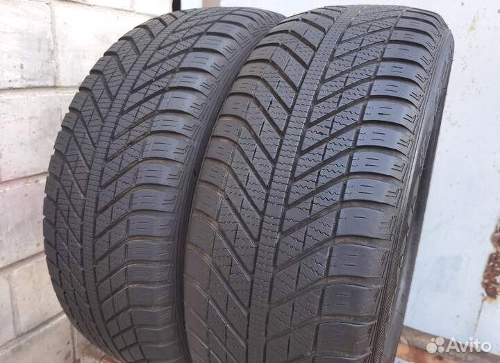 Goodyear Vector 4Seasons 205/55 R16 94V
