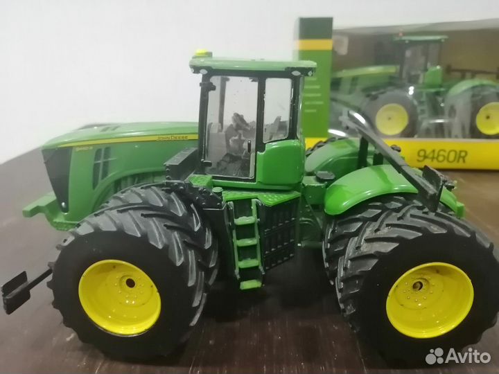 Модели тракторов John Deer, JCB