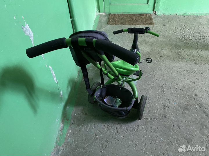 Детский 3 х колёсный велосипед