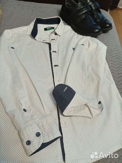 Школьная рубашка и туфли на мальчика