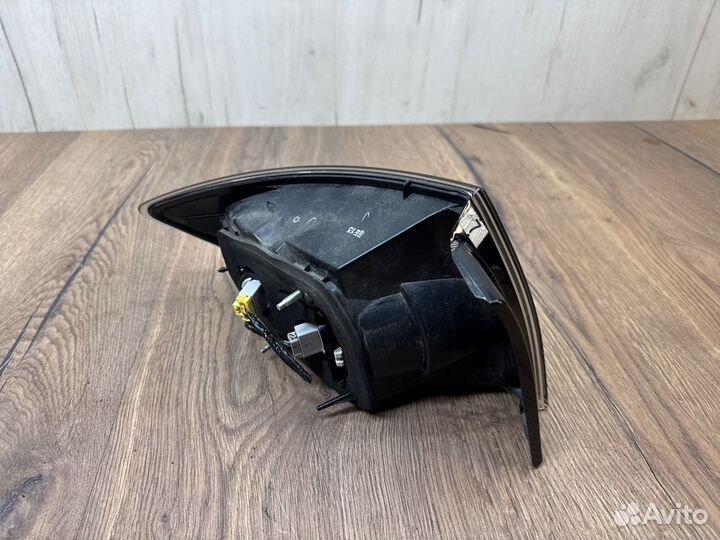 Фонарь правый Mazda 3 BK ZY-VE 1.6 2006
