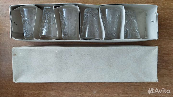 Хрустальные рюмки