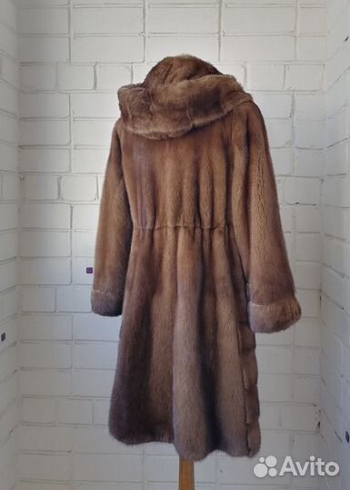 Шуба норковая с капюшоном аукционная Saga Furs