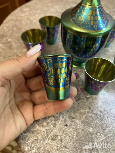 Графин с рюмками из цветного циркония