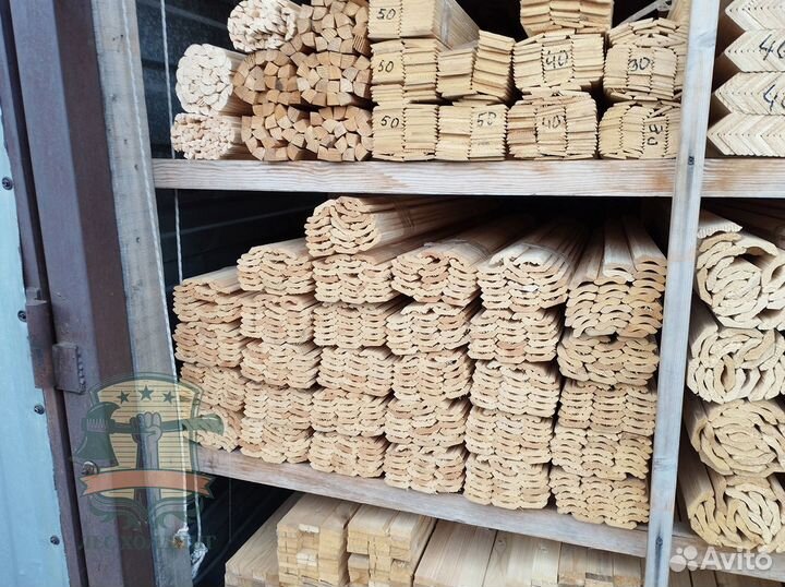 Плинтус цельный 35 мм сосна