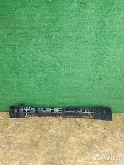 Абсорбер бампера передний Renault Clio