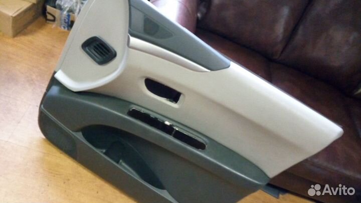 Subaru tribeca карта двери передняя правая