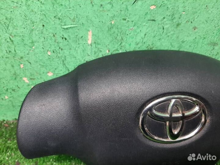 Подушка безопасности в руль Toyota Aygo B10 2009