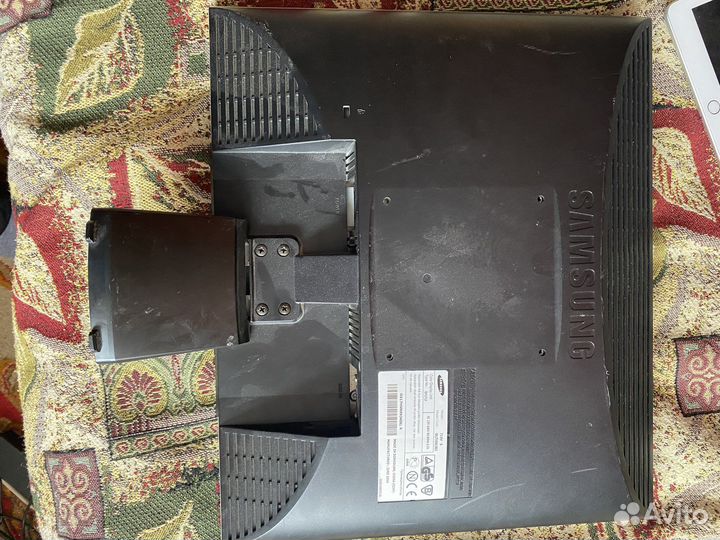 Монитор Samsung syncmaster 710v