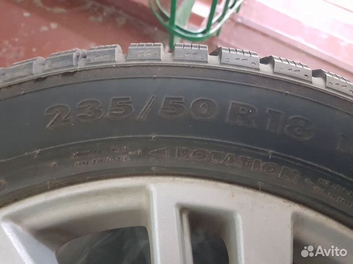 Nokian hakkapeliitta 7 235/50/18 в сборе