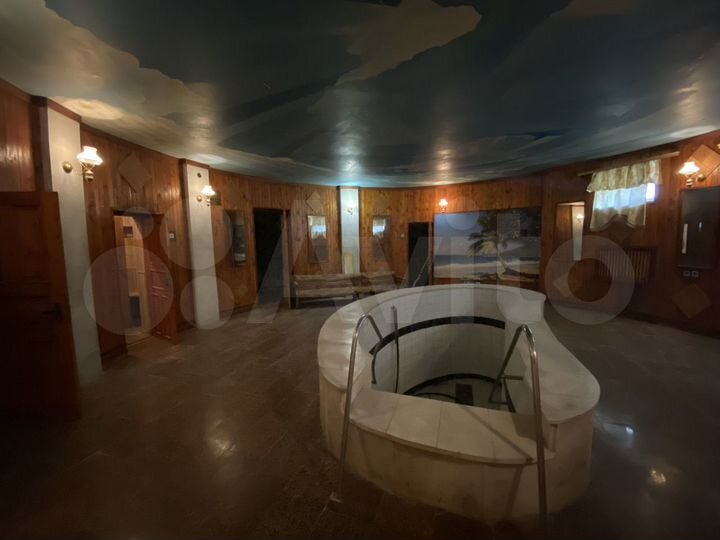 Здание, 1238 м²