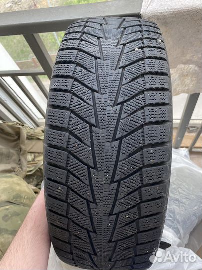 Hankook Winter I'Cept IZ2 7/12.5 R16