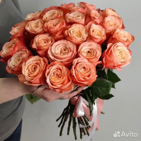 Букет из пионовидных роз Кахала