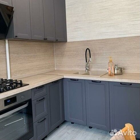 Современные кухни