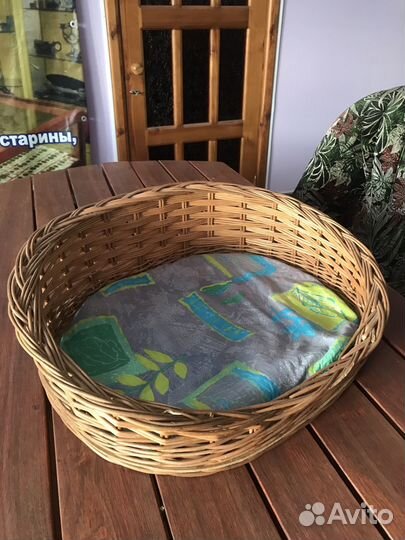 Лежанка, корзина для животных