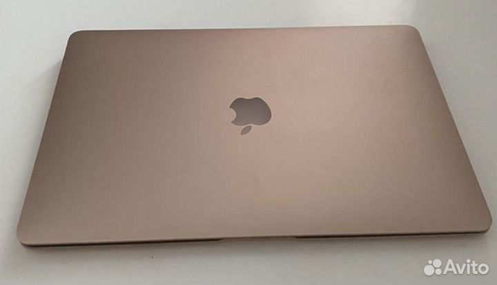 MacBook Air (с дисплеем Retina, 13 дюймов)