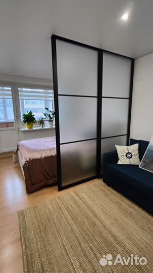 Раздвижная перегородка с матовым стеклом